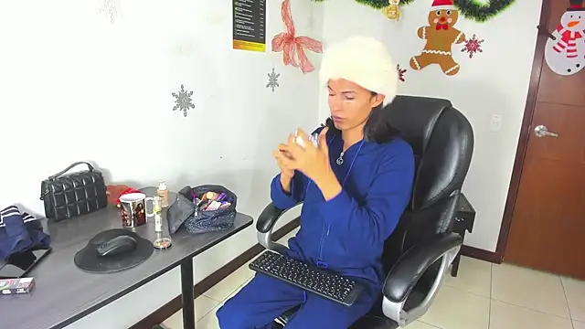 Aisha hotts777 online show from 01/09/26, 03:57