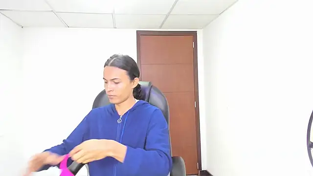 Aisha hotts777 online show from 02/26/26, 03:28