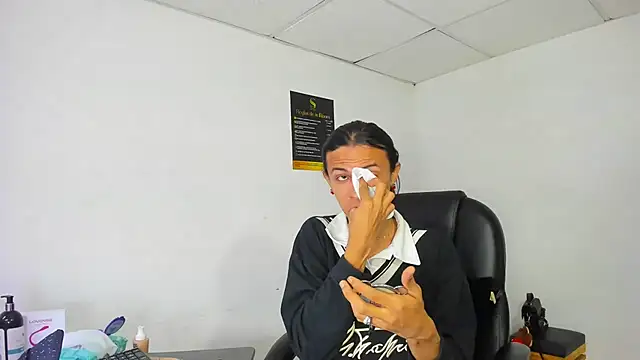 Aisha hotts777 online show from 12/20/25, 03:53