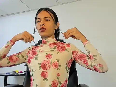 Aisha hotts777 online show from 10/05/25, 03:08