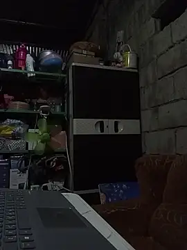 Snapshot of oceanlover23 chatting on 10/31/25, 09:00 oceanlover23 online show from 10/31/25, 09:00