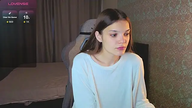 Snapshot of magic_shy_ chatting on 09/19/25, 01:31 magic shy online show from 09/19/25, 01:31