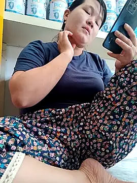 Snapshot of _Babyrose_ chatting on 10/08/25, 05:20 Babyrose online show from 10/08/25, 05:20