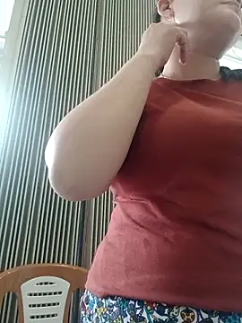 Snapshot of _Babyrose_ chatting on 10/20/25, 06:04 Babyrose online show from 10/20/25, 06:04