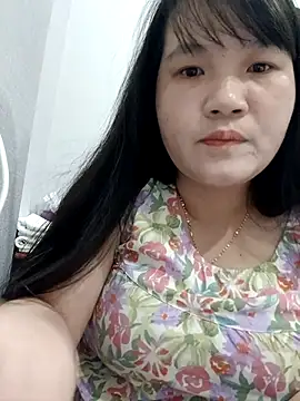 Snapshot of _Babyrose_ chatting on 11/11/25, 03:40 Babyrose online show from 11/11/25, 03:40