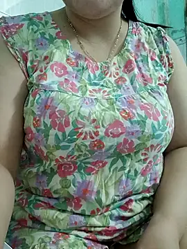 Snapshot of _Babyrose_ chatting on 01/13/26, 05:06 Babyrose online show from 01/13/26, 05:06