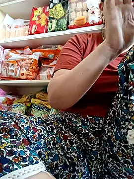 Snapshot of _Babyrose_ chatting on 10/06/25, 02:35 Babyrose online show from 10/06/25, 02:35