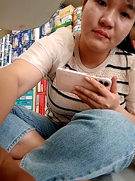 Snapshot of _Babyrose_ chatting on 10/10/25, 06:03 Babyrose online show from 10/10/25, 06:03