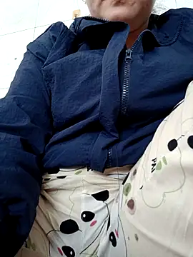 Snapshot of _Babyrose_ chatting on 02/15/26, 04:57 Babyrose online show from 02/15/26, 04:57