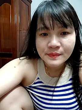 Snapshot of _Babyrose_ chatting on 10/27/25, 03:35 Babyrose online show from 10/27/25, 03:35