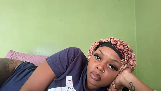 Liaprettygirl online show from 03/23/26, 01:22