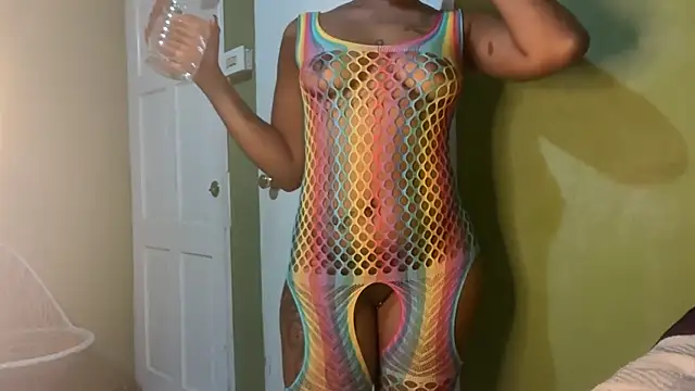 Liaprettygirl online show from 04/07/26, 04:03