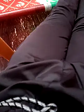 dolphiinn online show from 11/08/25, 01:47