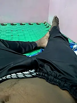 dolphiinn online show from 10/13/25, 03:02