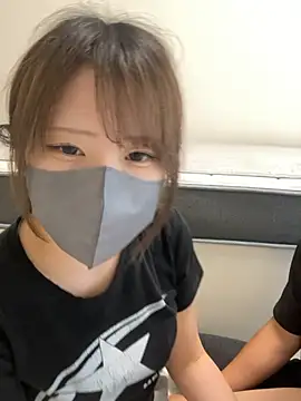 Snapshot of reon_reonreon chatting on 10/01/25, 05:01 reon reonreon online show from 10/01/25, 05:01