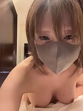 Snapshot of reon_reonreon chatting on 10/05/25, 06:15 reon reonreon online show from 10/05/25, 06:15