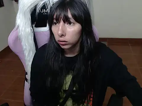 Snapshot of ScarlettShirahoshi chatting on 01/13/26, 10:35 ScarlettShirahoshi online show from 01/13/26, 10:35