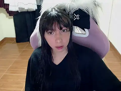 Snapshot of ScarlettShirahoshi chatting on 01/15/26, 04:54 ScarlettShirahoshi online show from 01/15/26, 04:54