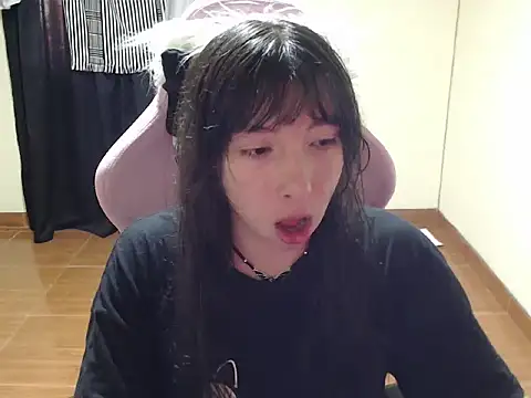 Snapshot of ScarlettShirahoshi chatting on 11/28/25, 03:56 ScarlettShirahoshi online show from 11/28/25, 03:56