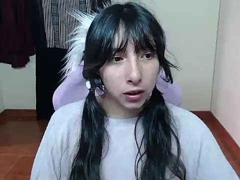 Snapshot of ScarlettShirahoshi chatting on 11/05/25, 06:22 ScarlettShirahoshi online show from 11/05/25, 06:22