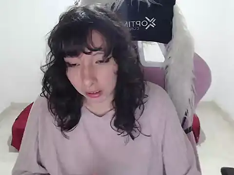 ScarlettShirahoshi online show from 04/14/26, 06:02