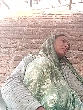 Snapshot of Pinky12A chatting on 11/11/25, 01:44 Pinky12A online show from 11/11/25, 01:44