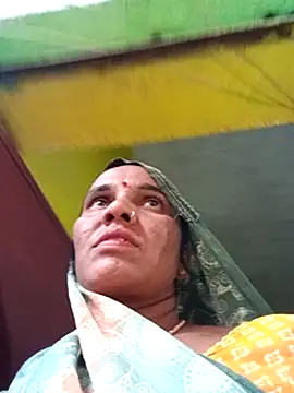 Snapshot of Pinky12A chatting on 11/13/25, 10:52 Pinky12A online show from 11/13/25, 10:52