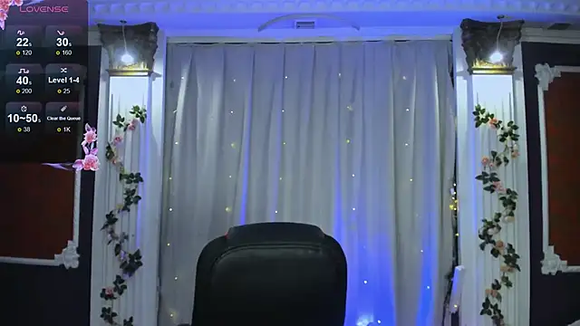 Lunar Lily online show from 10/13/25, 05:31