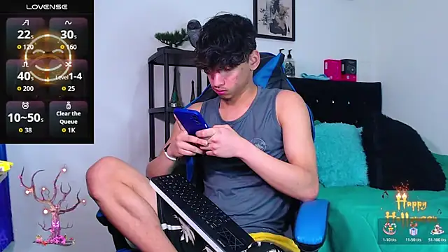 Gael Jones online show from 10/29/25, 06:12