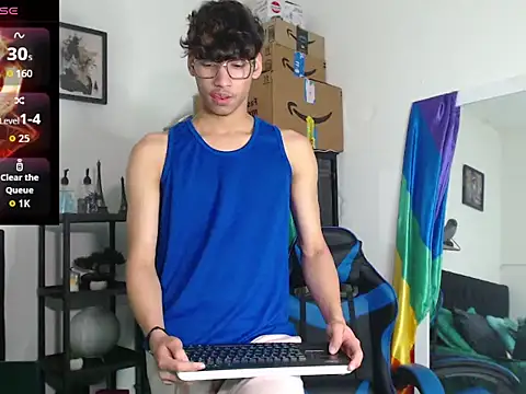 Gael Jones online show from 09/13/25, 04:01