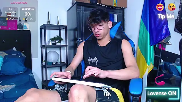 Gael Jones online show from 10/02/25, 02:59