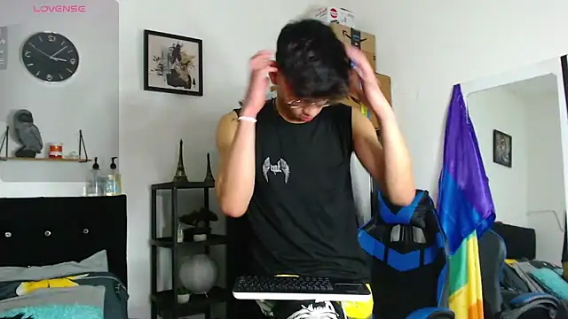 Gael Jones online show from 09/23/25, 02:51