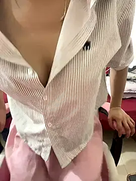 Lissa xinh09 online show from 11/14/25, 03:10