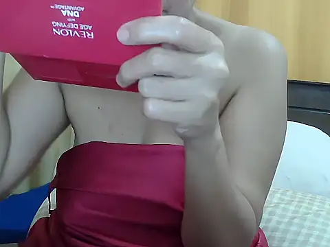Elara8309 online show from 05/09/26, 01:53