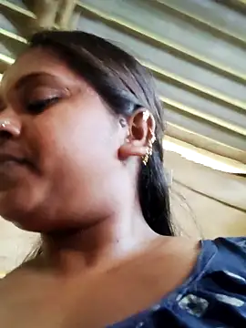 Hot-Show2 online show from 04/03/26, 07:59