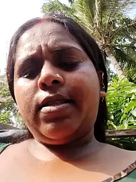 Hot-Show2 online show from 04/15/26, 09:04