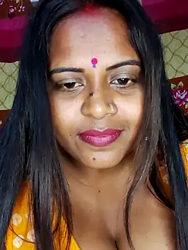 Hot-Show2 online show from 04/08/26, 06:20