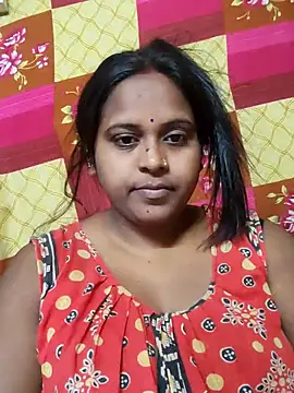 Hot-Show2 online show from 04/05/26, 08:32