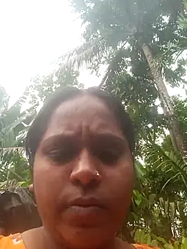 Hot-Show2 online show from 03/28/26, 08:15