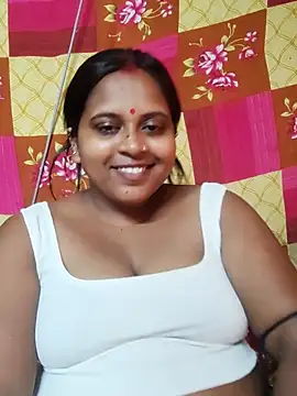 Snapshot of Hot-Show2 chatting on 10/17/25, 09:56 Hot-Show2 online show from 10/17/25, 09:56