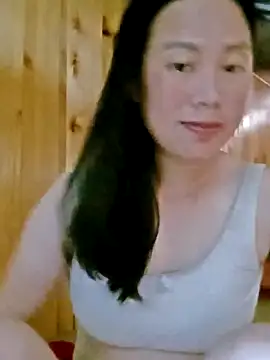 Snapshot of LyyChac chatting on 09/18/25, 05:54 LyyChac online show from 09/18/25, 05:54