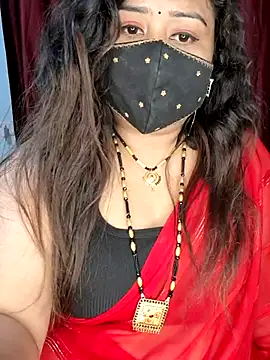 Snapshot of indian-hotmilfs chatting on 06/23/26, 03:43 indian-hotmilfs online show from 06/23/26, 03:43