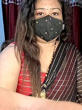 Snapshot of indian-hotmilfs chatting on 06/27/26, 04:02 indian-hotmilfs online show from 06/27/26, 04:02