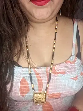 indian-hotmilfs online show from 04/04/26, 07:09