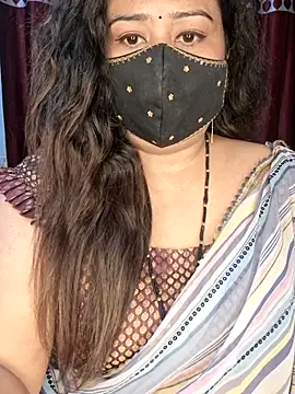 Snapshot of indian-hotmilfs chatting on 06/30/26, 03:56 indian-hotmilfs online show from 06/30/26, 03:56