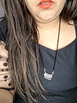 indian-hotmilfs online show from 01/14/26, 09:07