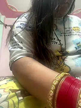 indian-hotmilfs online show from 12/14/25, 12:55