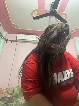 indian-hotmilfs online show from 11/14/25, 01:48