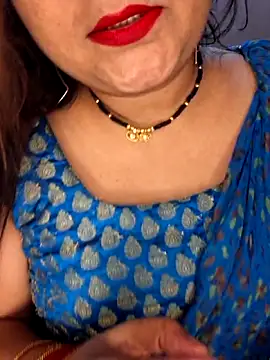 indian-hotmilfs online show from 10/19/25, 06:21