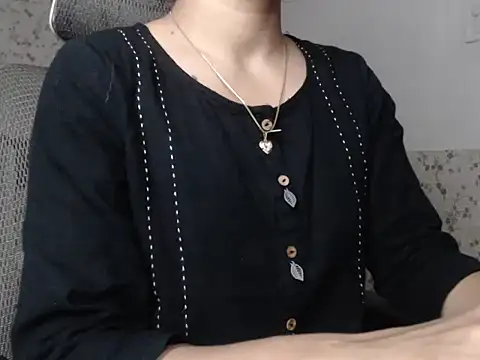 Snapshot of snow_white123 chatting on 10/14/25, 08:53 snow white123 online show from 10/14/25, 08:53